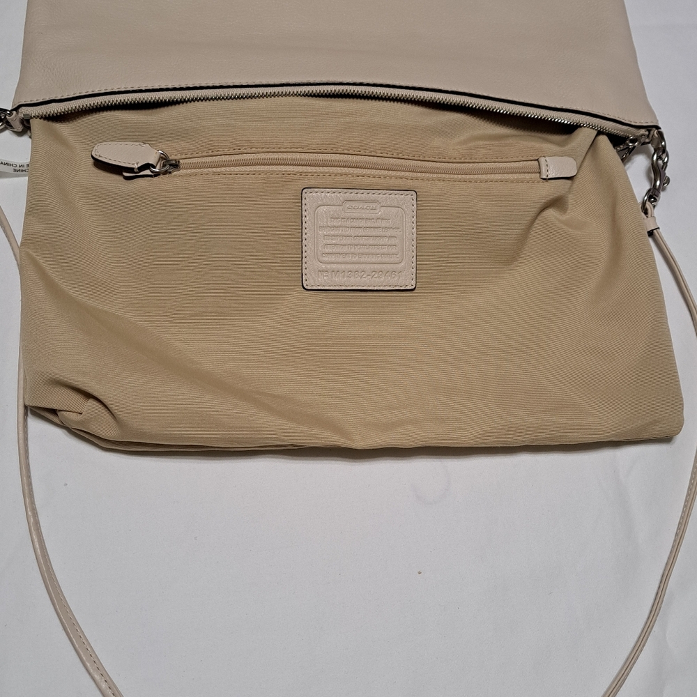 COACH Bleecker Daily Shoulder Bag Style 29461 in Ecru Leather EUC - Picture 13 of 16